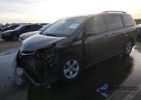 2020 Toyota Sienna Le from USA, damaged, VIN 5TDKZ3DC8LS023676